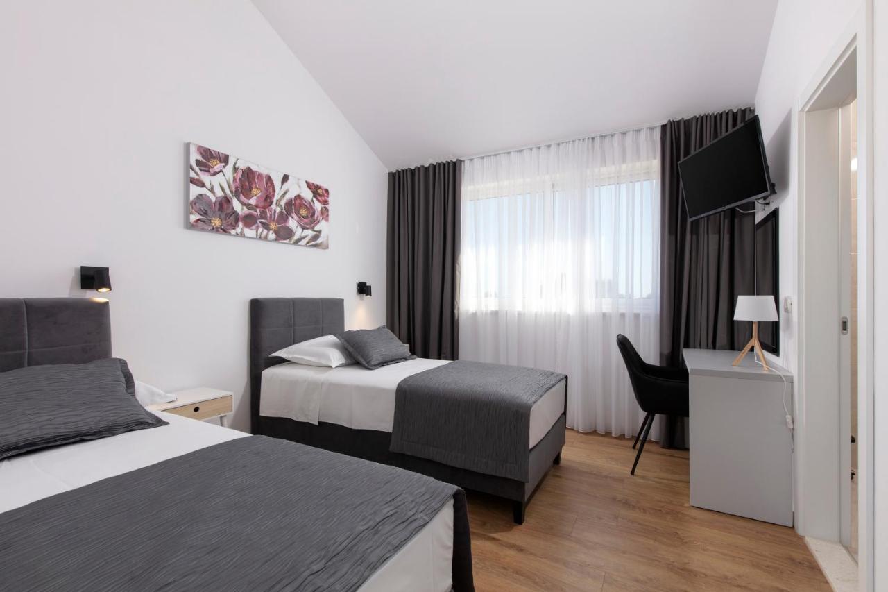 Villa Le Soleil Рогозница Экстерьер фото