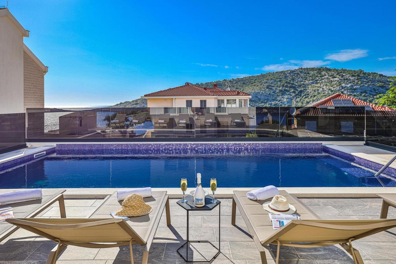 Villa Le Soleil Рогозница Экстерьер фото